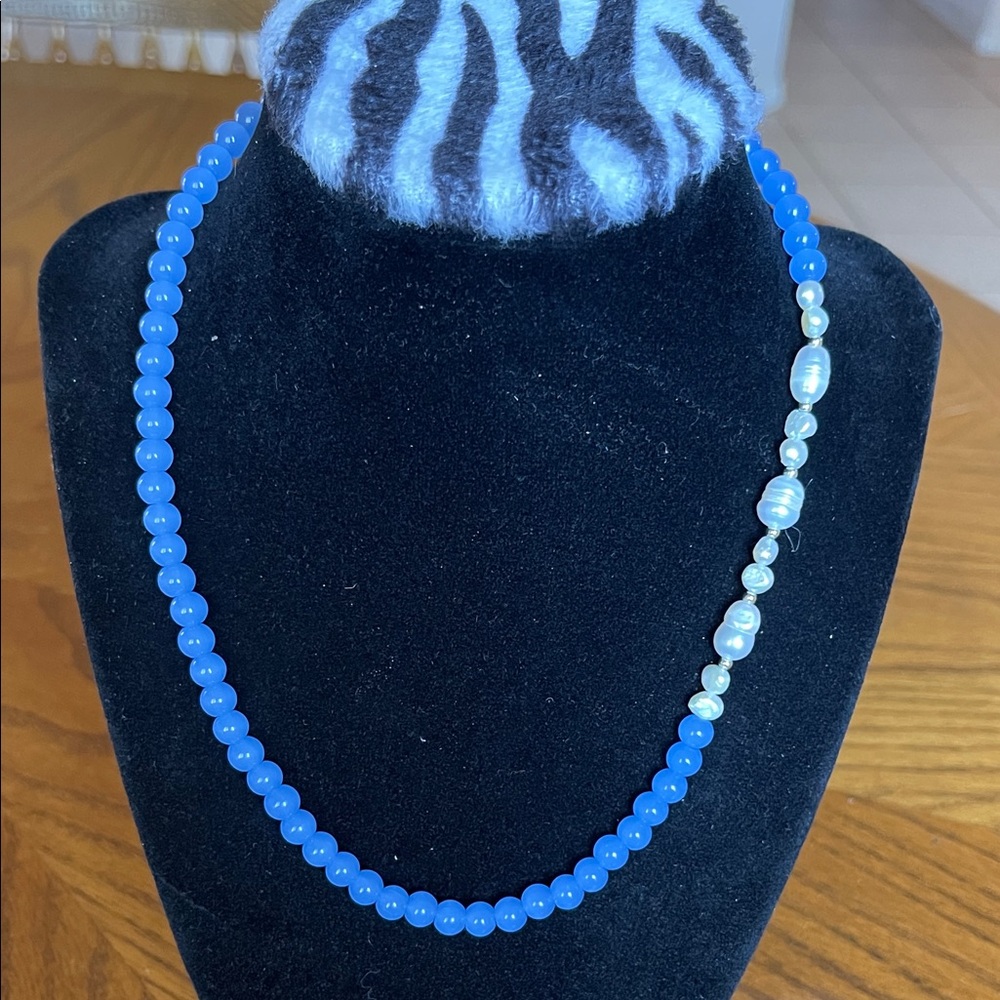 Elegant Blue And White Beaded Necklace